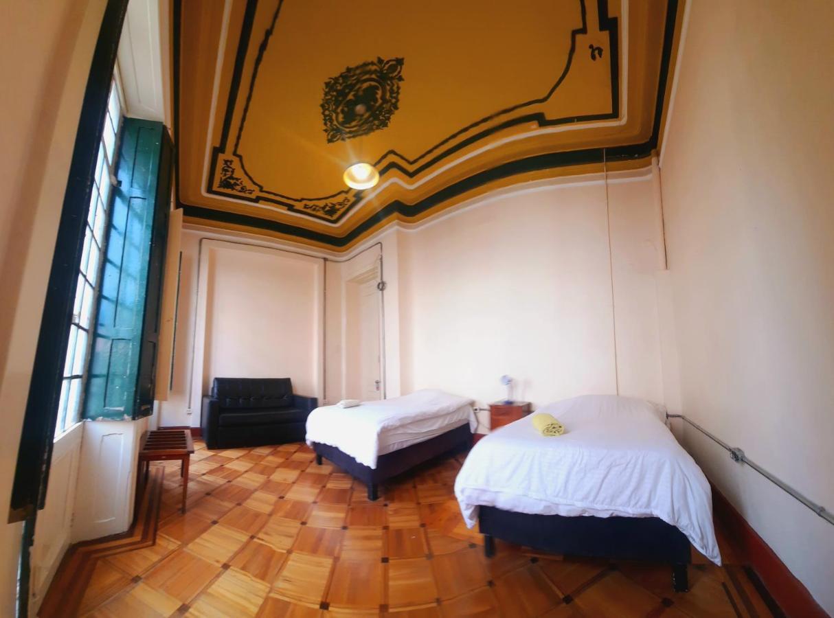 Hostal R10 Bogotá Eksteriør bilde